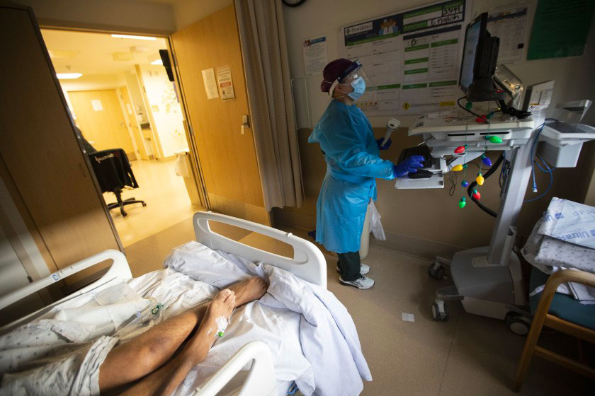 In California il personale sanitario rifiuta il vaccino contro il covid19