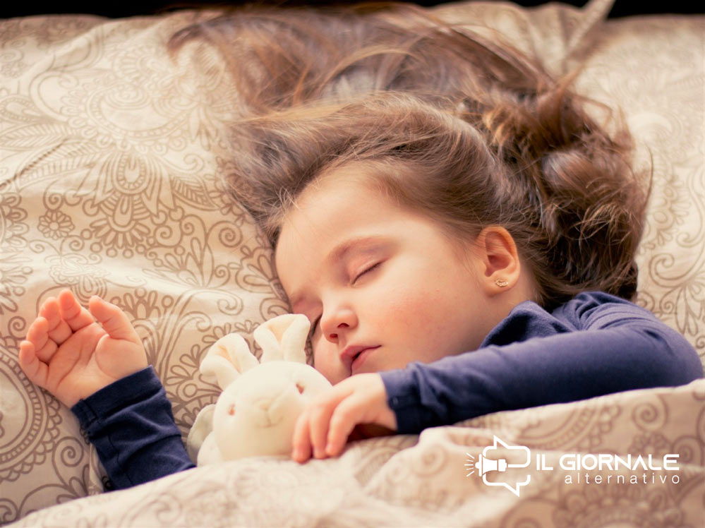Tecnologia per leggere le favole della buonanotte ai bambini